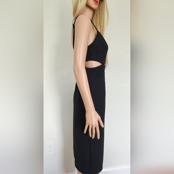JUST QUELLA BLACK CUTOUT SPAGHETTI STRAPS FITTED PARTY CLUBBING MIDI DRESS - Picture 6 of 11